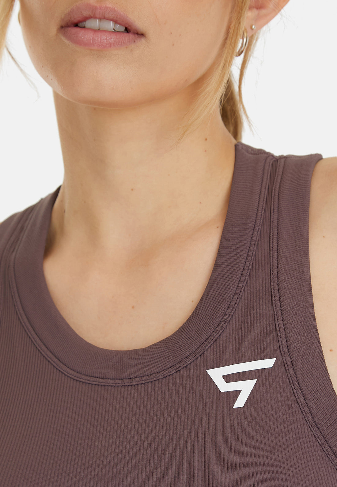 Top Adapt+ Seamless High Neck Sport Bra