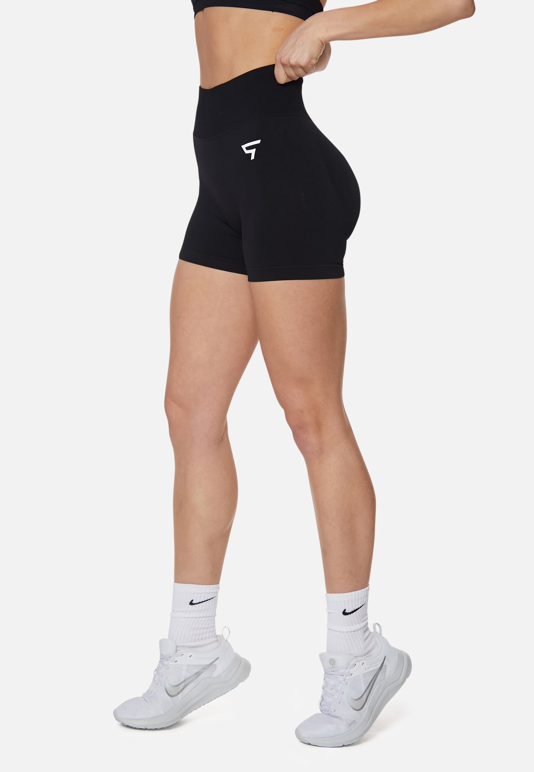 Shorts SKYE Scrunch Lift Shorts