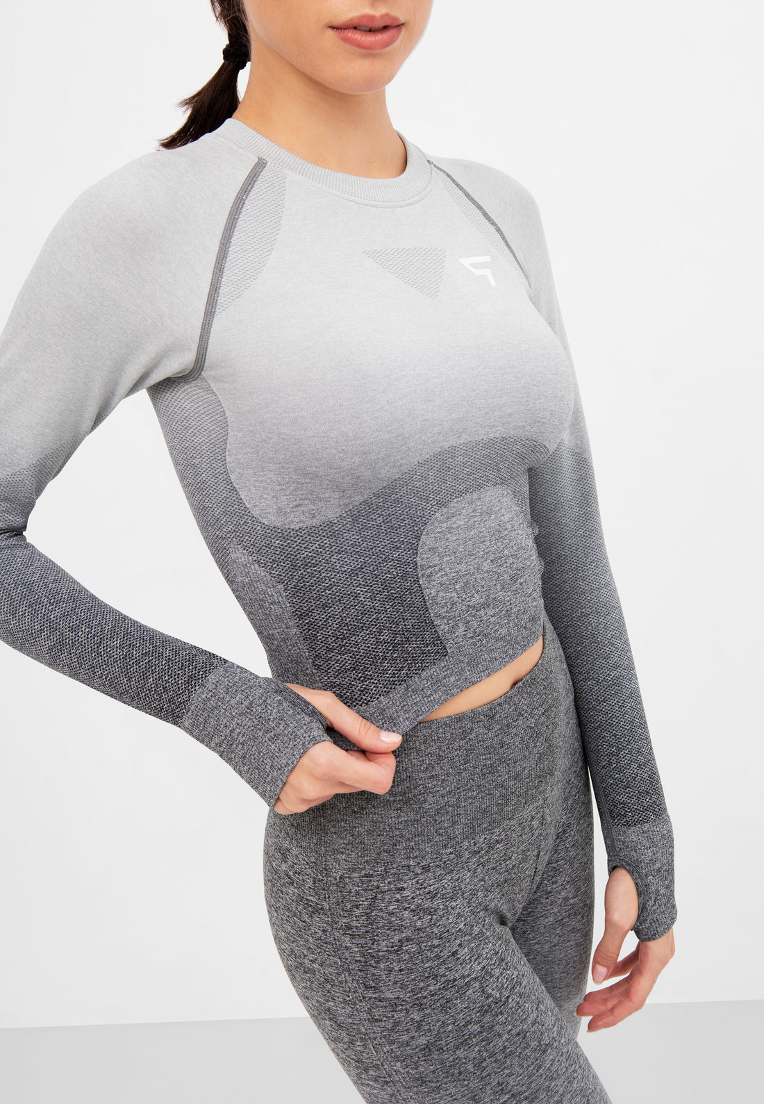 Long Sleeve Ombre Seamless Cropped Long Sleeve Sport Top - Squatproof