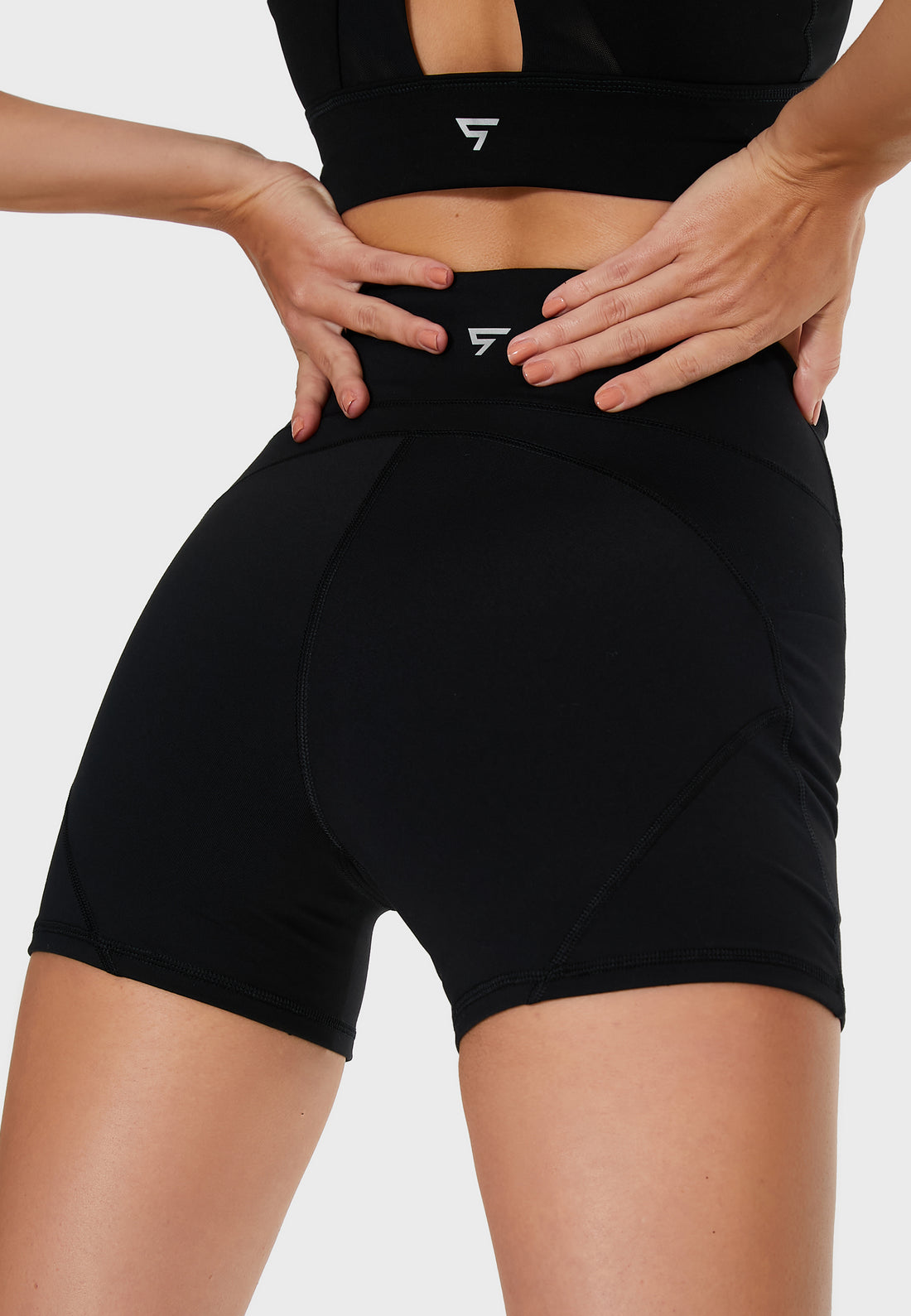 Shorts Senses+ Side Pocket Mini Shorts - Squatproof