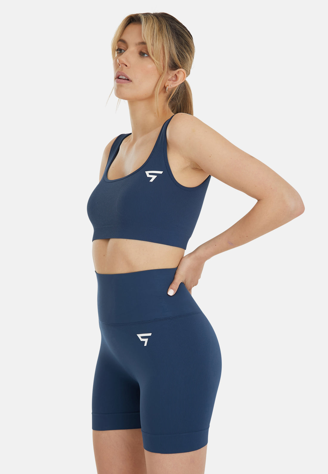 Top Adapt+ Seamless Square Sport Bra - Squatproof