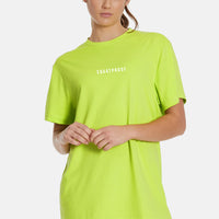 T-shirt met logo en mid-pump-hoes