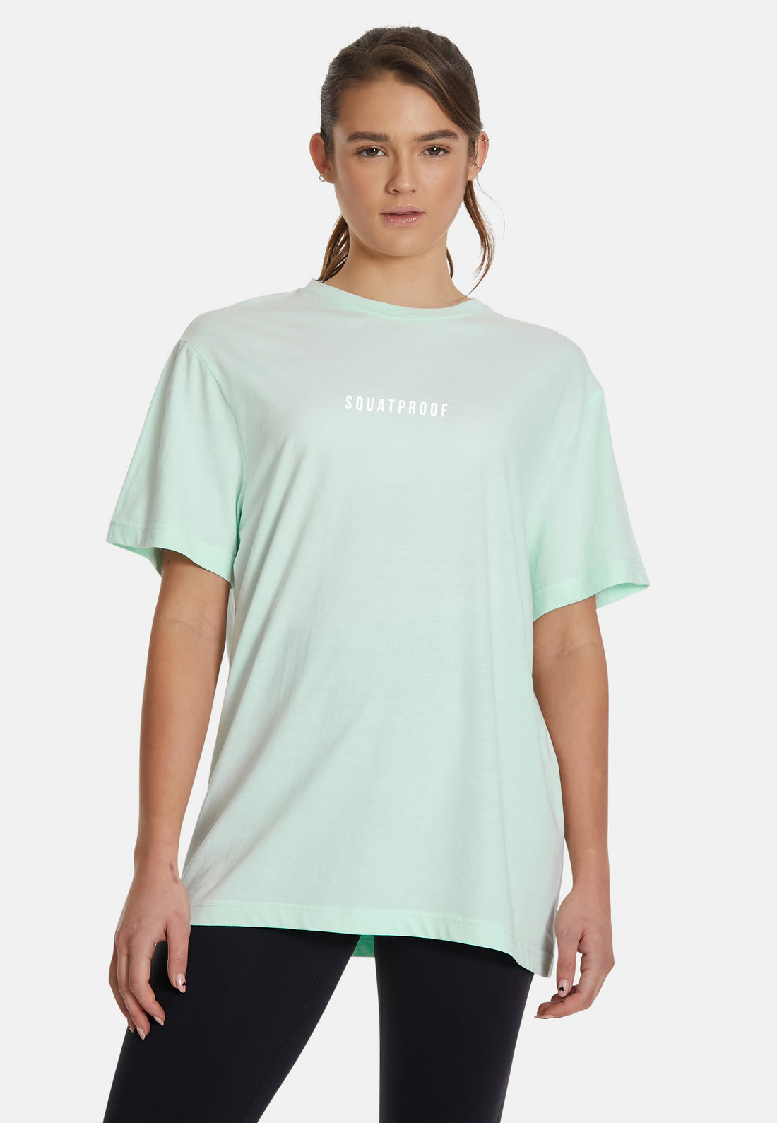 T-shirt met logo en mid-pump-hoes